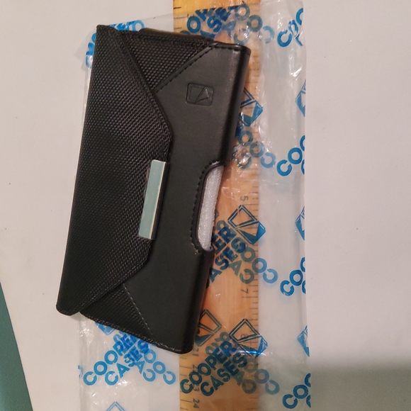 Belt Loop Style Phone Holder - Picture 6 of 8